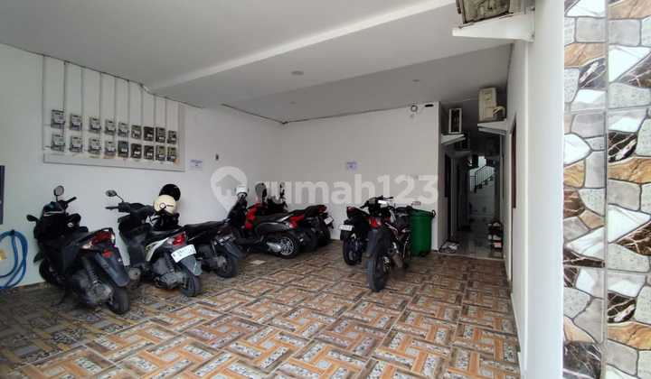 Full Boarding House Ready to Generate Income, New Active Fresh Boarding House in Kemlaten Mastrip