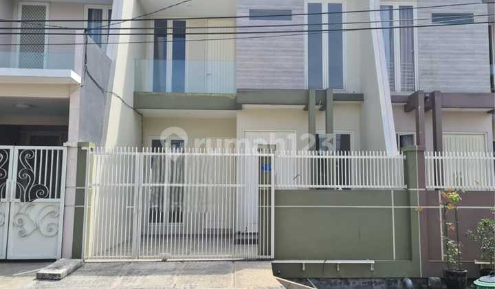 Baru Gress, Rumah Lokasi Strategis Di Kompleks Gayungsari 2