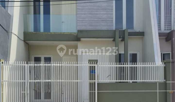 Baru Gress, Rumah Lokasi Strategis Di Kompleks Gayungsari Baru Gress, Rumah Lokasi Strategis Di Kompleks Gayungsari