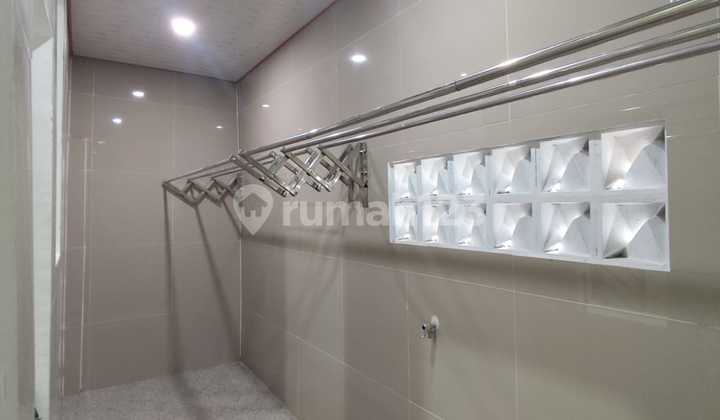 New Female Boarding House Fully Furnished Strategic Location Near Unesa Campus