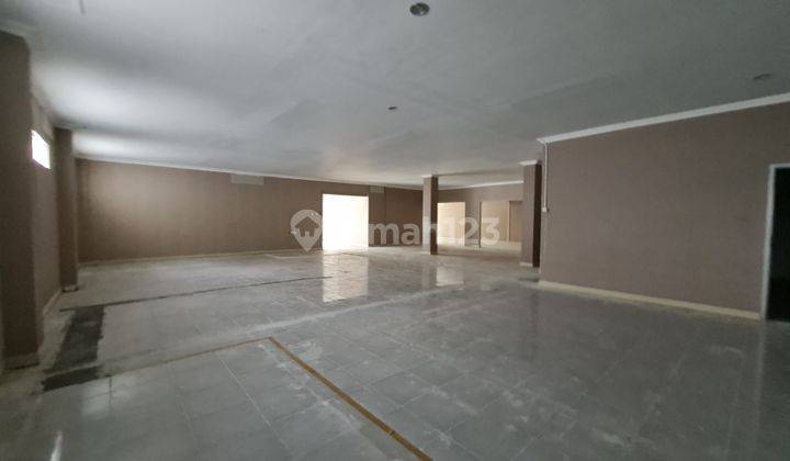 Ruang usaha dan kantor strategis jalan slamet riyadi solo 19