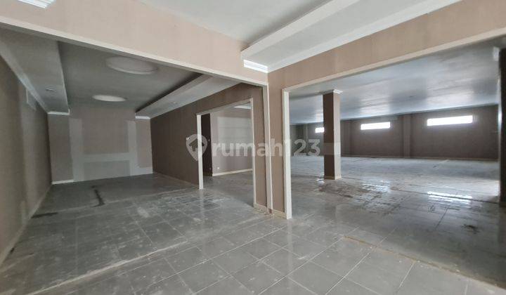 Ruang usaha dan kantor strategis jalan slamet riyadi solo 21