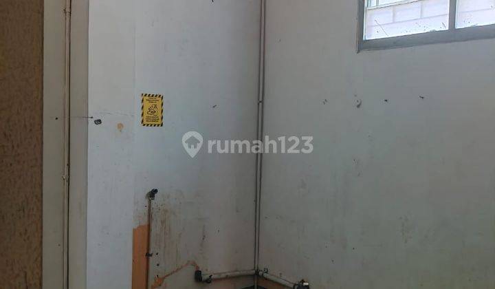 Ruko murah strategis tengah kota di Jalan Dr.Rajiman Serengan Solo 13