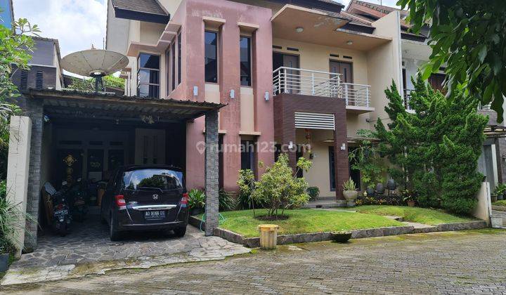 Rumah bagus cluster elite di manahan solo 1