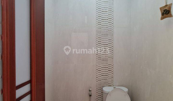 Rumah bagus full furnished di gentan solo 8