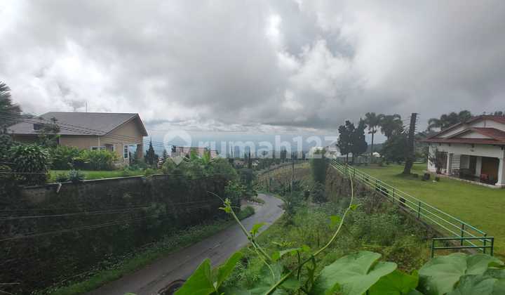 Villa unik pemandangan indah di Blumbang Tawangmangu 4