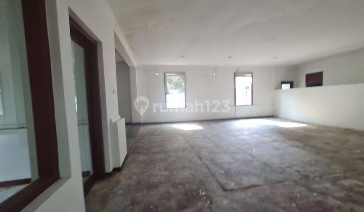 Rumah strategis luas dekat pasar kembang solo 16
