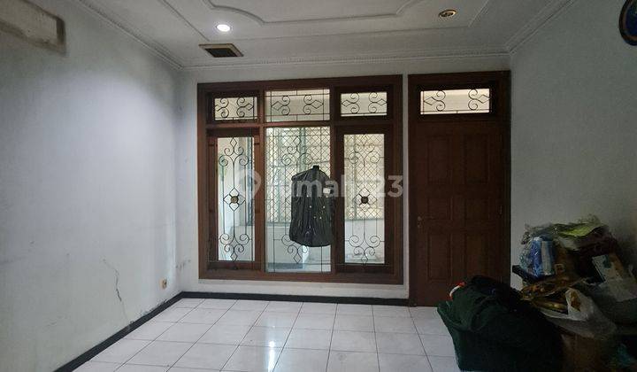 Ruko strategis pusat kota jalan dr.rajiman laweyan solo 8