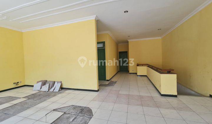Ruko strategis pusat kota jalan dr.rajiman laweyan solo 20