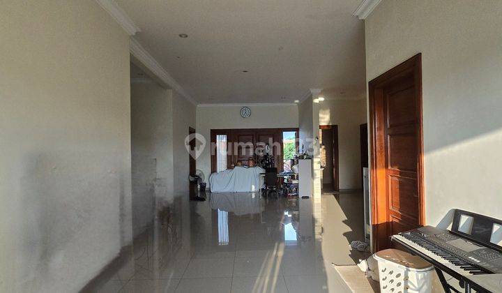 Rumah Mewah Mediteranian Dekat Jalan Bhayangkara Solo 2