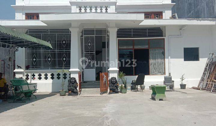 Rumah kolonial hitung tanah di Jalan RE Martadinata Solo 1