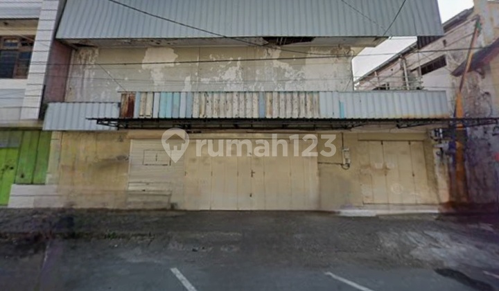 Good business space near Klewer market, Solo. Good business space near Klewer market, Solo.