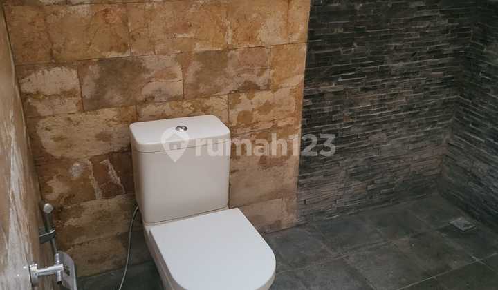 Modern Minimalist House In Elite Cluster Kartasura Solo 2