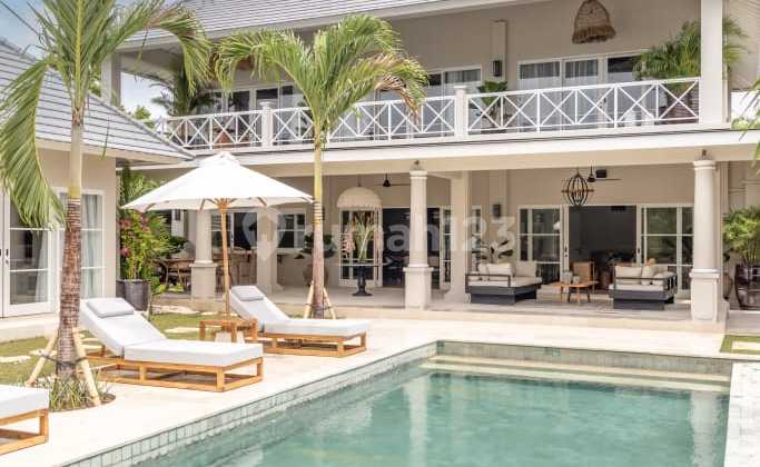 4BR Villa in Canggu Brawa 4BR Villa in Canggu Brawa