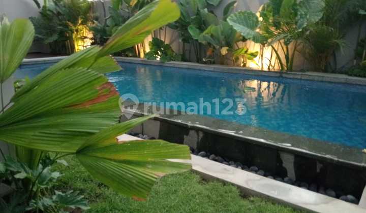 Brand New Vila di Jimbaran