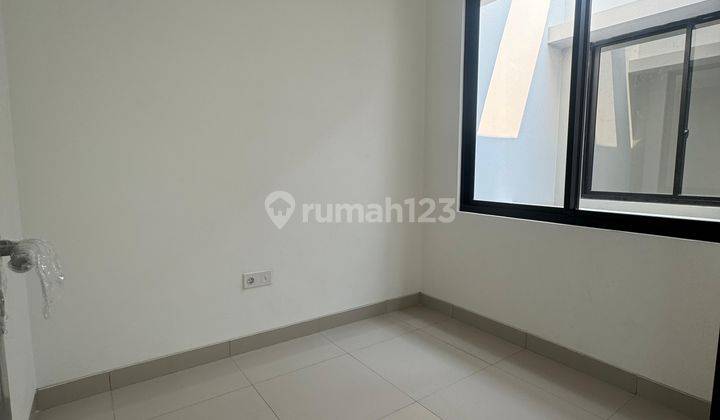 Rumah Milenial Pik 2 Extension Uk 4,5x10m Kosongan 2