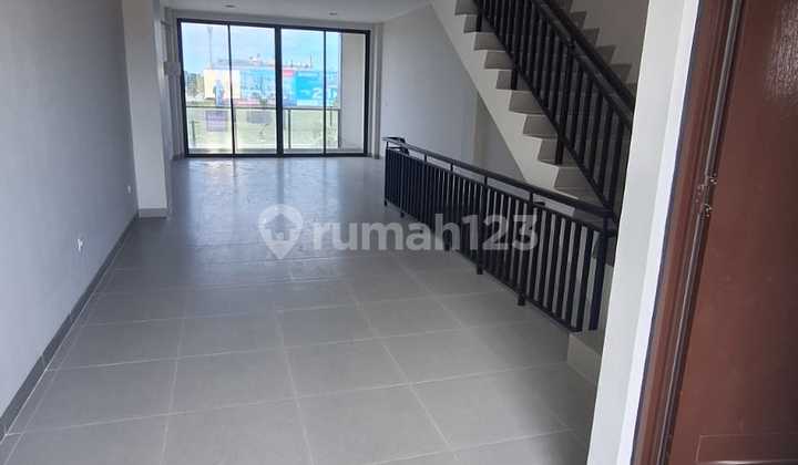 Sewa Ruko 3 Lantai Mega Kuningan Pik 2 Lokasi Strategis Sewa Ruko 3 Lantai Mega Kuningan Pik 2 Lokasi Strategis