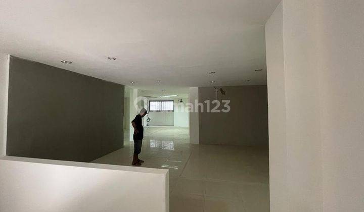 Sewa Ruko Gandeng 3 Sarinah Thamrin Jakarta Pusat 2