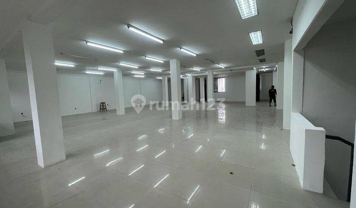 Sewa Ruko Gandeng 3 Sarinah Thamrin Jakarta Pusat 6