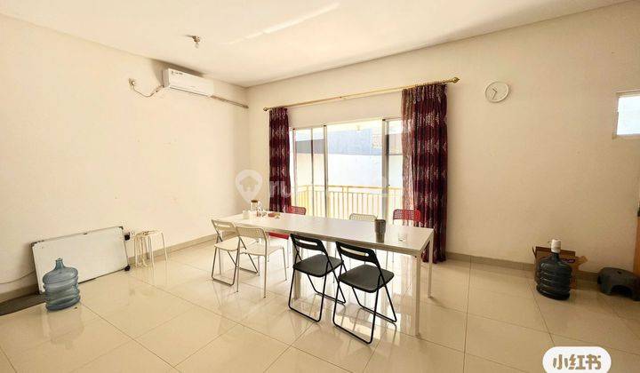Rumah 3 Lantai Pik Uk 8x25m Semifurnish 1