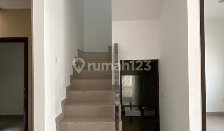 sewa rumah 2 lantai PIK 2 uk 6x12,5m kosongan  2