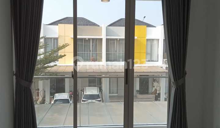 Rent a 2-story house in PIK 2, size 6x10m, unfurnished. Rent a 2-story house in PIK 2, size 6x10m, unfurnished.