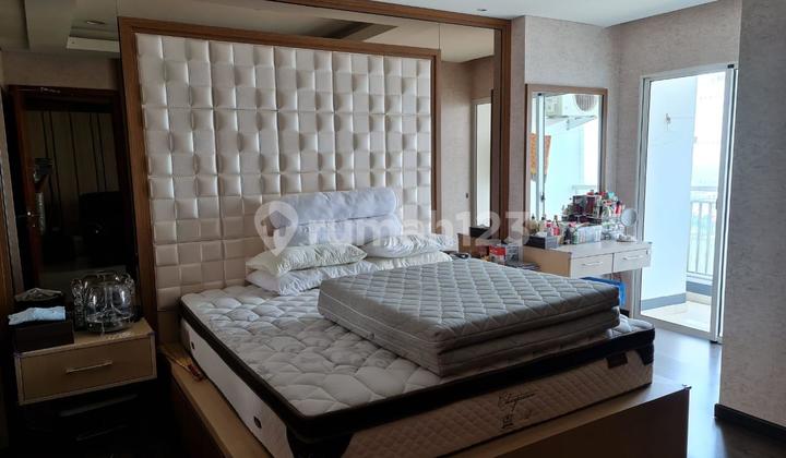 rent a 2 bedroom furnished condominium in green bay pluit