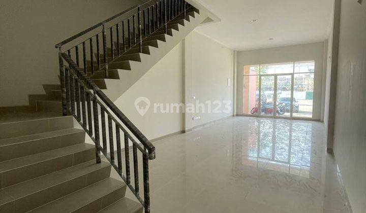 sewa ruko 3,5 lantai golf island PIK kosongan  1