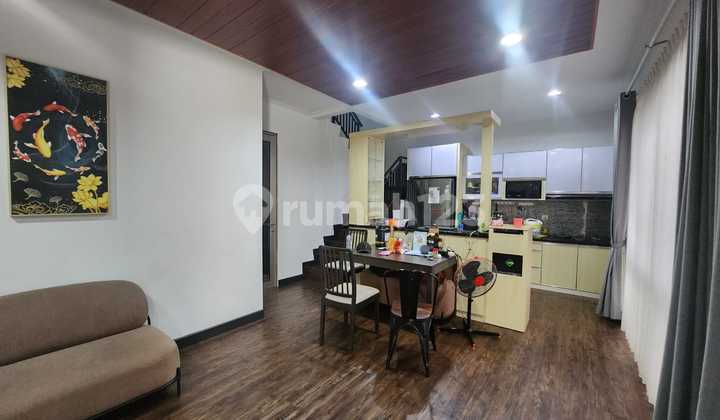 sewa rumah 2 lantai PIK 2 uk 8x10m furnished 2