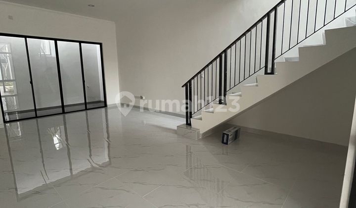 Rent a 8x15m empty villa house in Pasir Putih, PIK 2. Rent a 8x15m empty villa house in Pasir Putih, PIK 2.