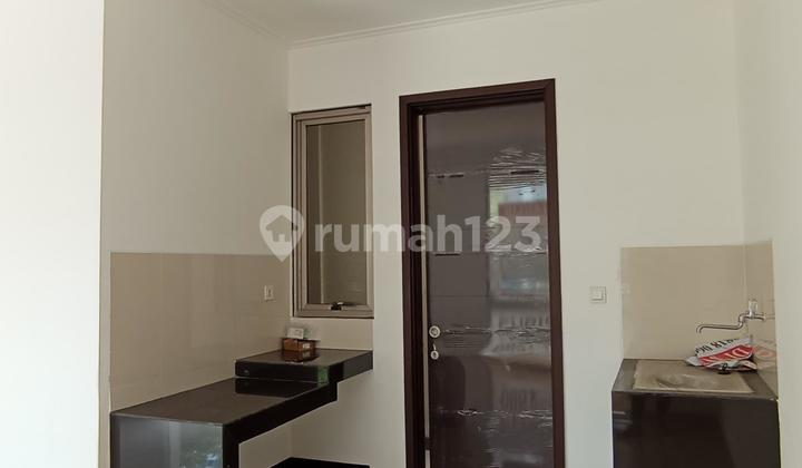 jual cepat rumah 2 lantai PIK 2 uk 6x10m kosongan 