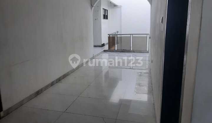 rent house muara karang pluit size 10x20m non-furnished 2