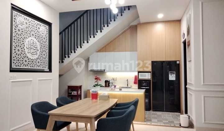 Rumah Mewah Furnish Siap Huni Di Taman Century Pekayon Bekasi Rumah Mewah Furnish Siap Huni Di Taman Century Pekayon Bekasi