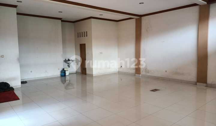 Strategic Ground Floor Business Space on Main Road in South Bekasi