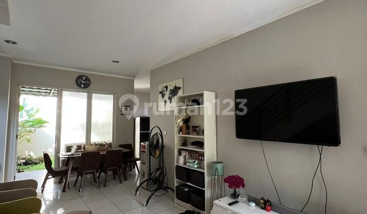 Rumah Rapih Full Furnished di Cluster Magnolia Summarecon Bekasi Rumah Rapih Full Furnished di Cluster Magnolia Summarecon Bekasi