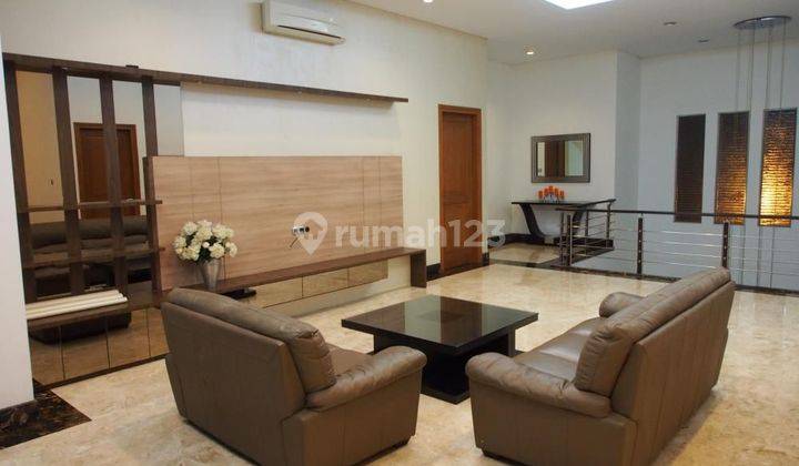 Rumah 2 Lantai Mewah Bangunan Modern Di Jatinegara Jakarta Timur 2