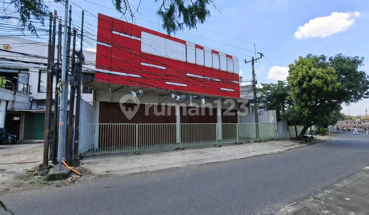 Ruang Usaha Lokasi Premium Pinggir Jalan Raya di Bekasi Barat Ruang Usaha Lokasi Premium Pinggir Jalan Raya di Bekasi Barat