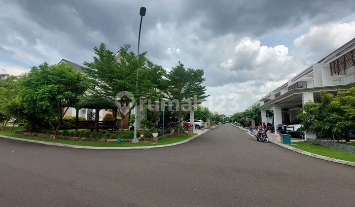 Rumah Hook Renovasi di Summarecon Bekasi
