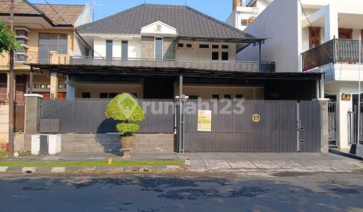 Rumah Besar Apik Siap Huni Dekat Masjid Kemang Pratama 3 Bekasi 2