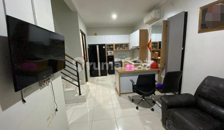 Ready-to-Occupy Hook House Best Price Summarecon Bekasi 2