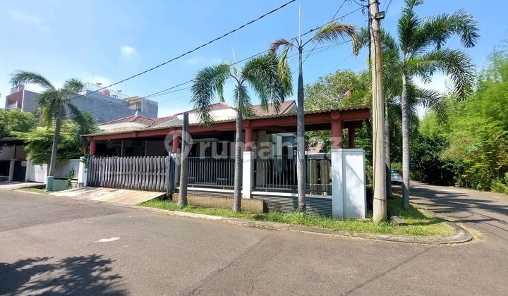 Ready-to-Occupy Large Hook House in Harapan Indah, Bekasi