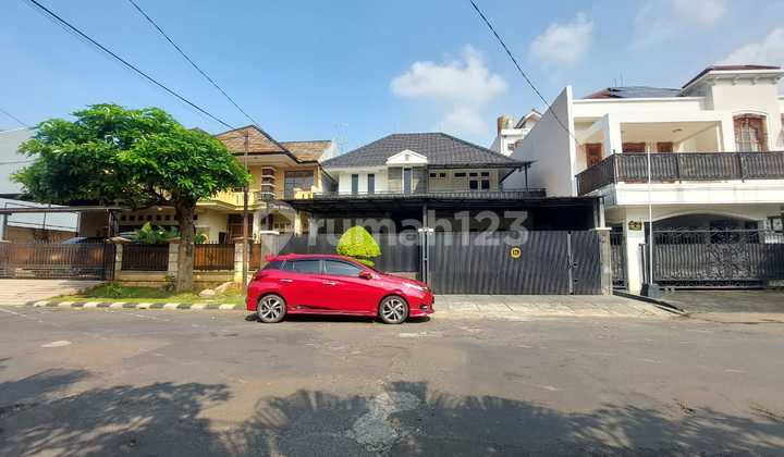 Rumah Besar Apik Siap Huni Dekat Masjid Kemang Pratama 3 Bekasi 1
