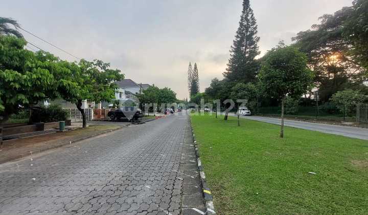 Rumah Besar Depan Taman Luas Di Jl Bulevar Kemang Pratama Bekasi 2