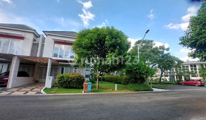Nice Furnished House Near Swimming Pool In Summarecon Bekasi 2