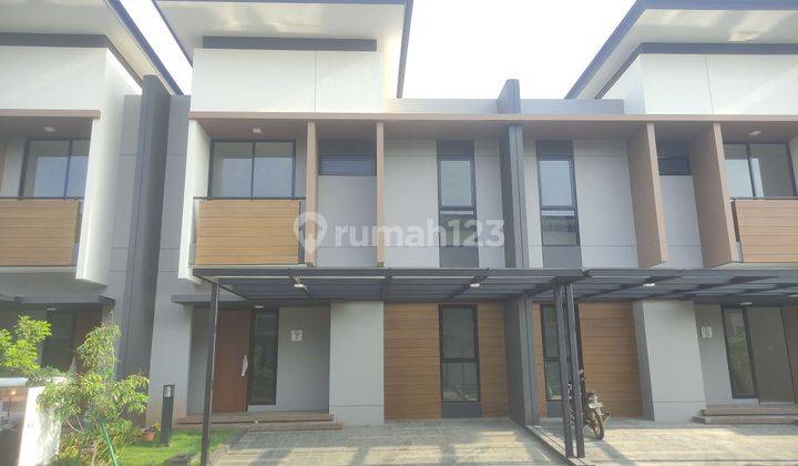 Rumah Mewah Lebar 8 Lingkungan Keren Di Summarecon Bekasi  2