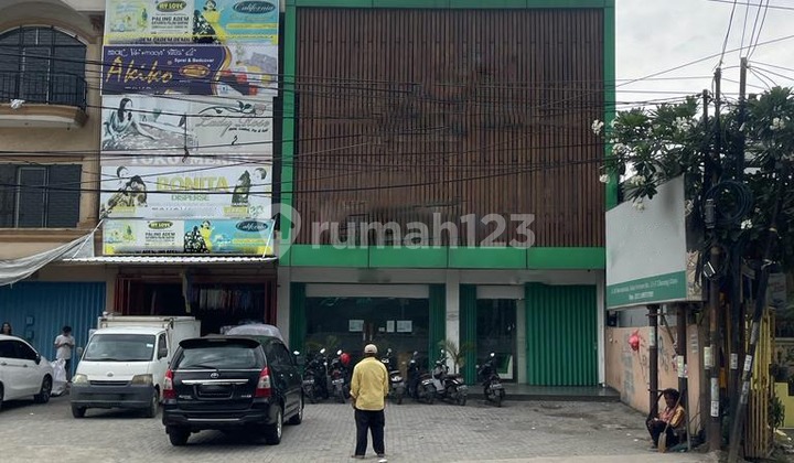 Shophouse Position Hook On the Side of Jl. Raya Martadinata North Cikarang 2