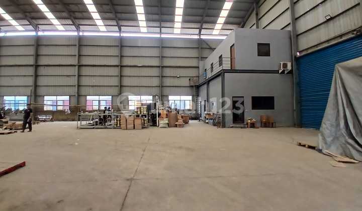 Strategic Warehouse Ready to Operate in South Tambun, Bekasi