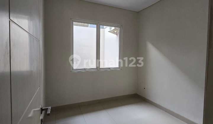 Rumah Besar Apik Semifurnish Siap Huni di Summarecon Bekasi 2