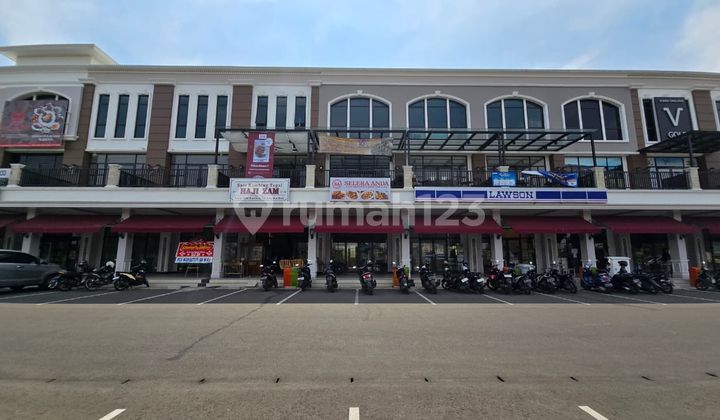 Strategic 3-Story Shop House Ready to Use in Summarecon Bekasi 2
