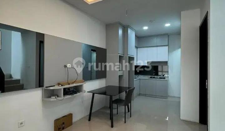 Dijual Rumah Cantik Lengkap Full Furnish Lokasi Bagus